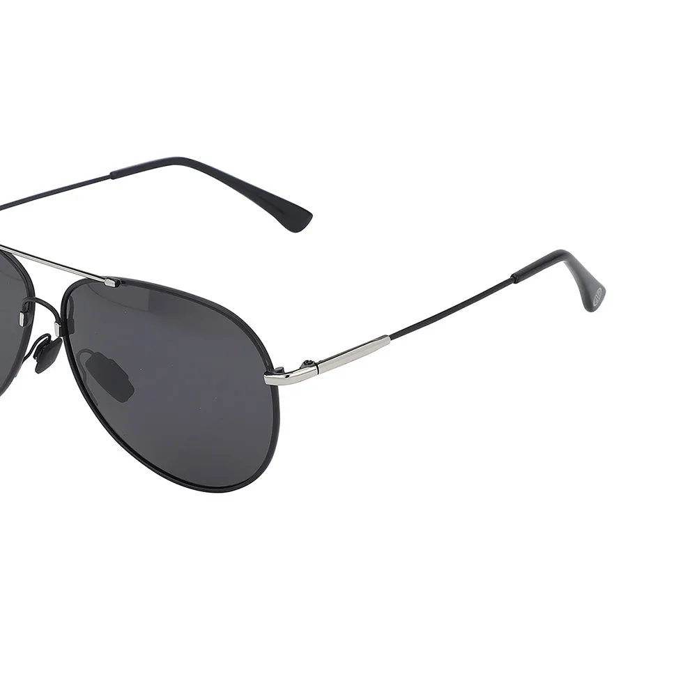 Carlton London Premium Silver & Black Toned Polarised And Uv Protected Lens Aviator Sunglasses For Men