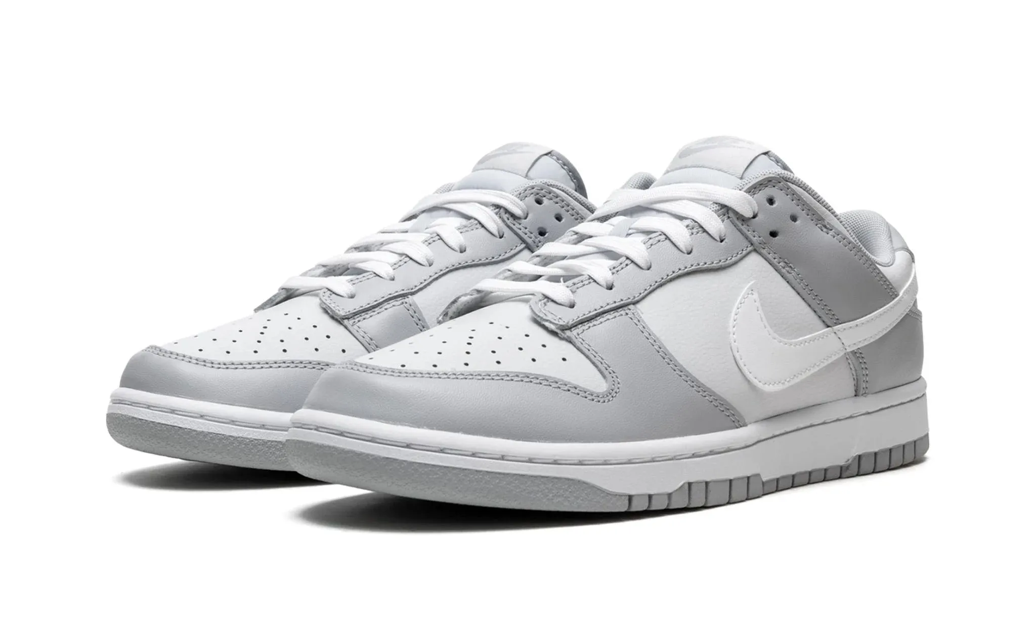 NIKE DUNK LOW TWO-TONED GREY