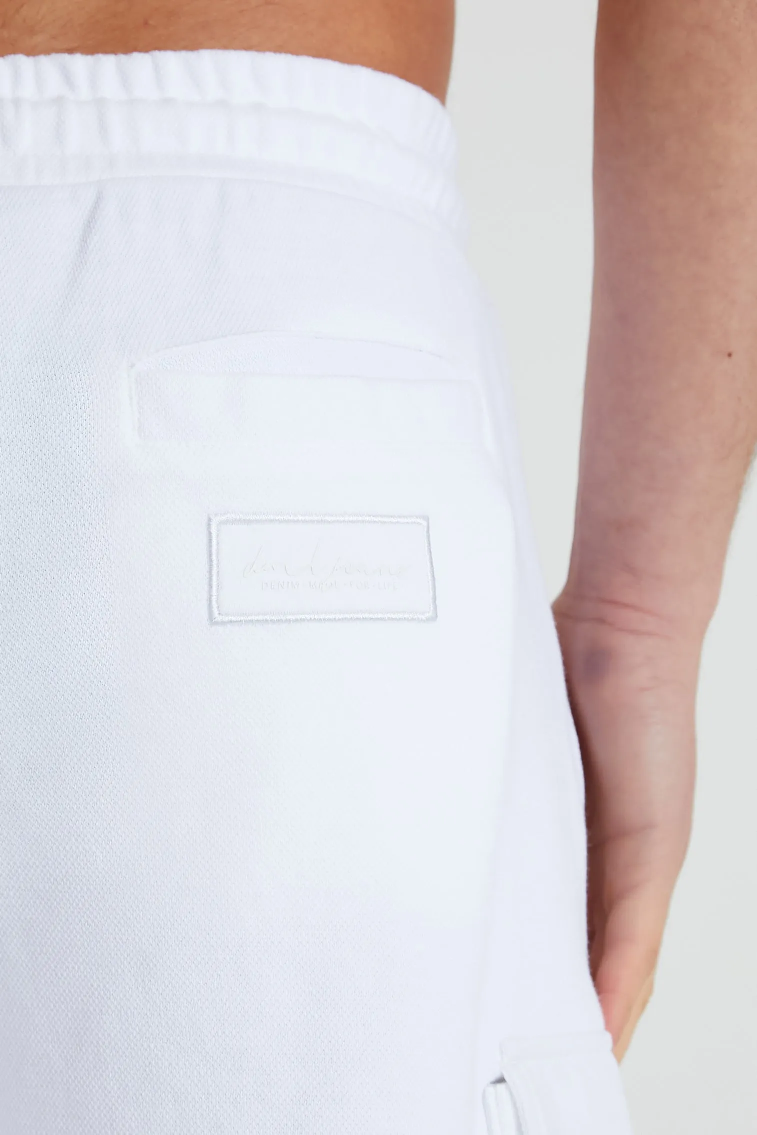 Prius Premium pique cargo shorts White