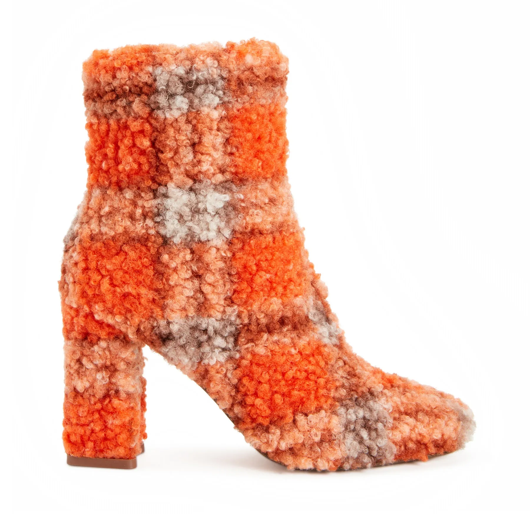 THE LUVLIE BOOTIE